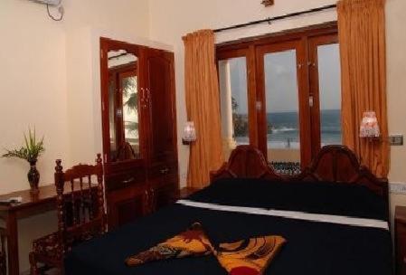 Beach Florra Inn Ковалам Екстериор снимка
